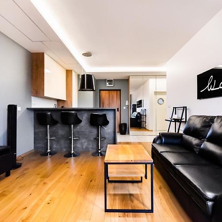 Bakalarska Modern Apartment Варшава Екстер'єр фото