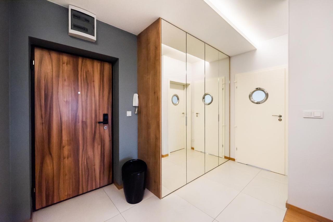 Bakalarska Modern Apartment Варшава Екстер'єр фото